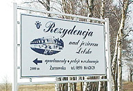 Tablica - Rezydencja nad jeziorem Łebsko